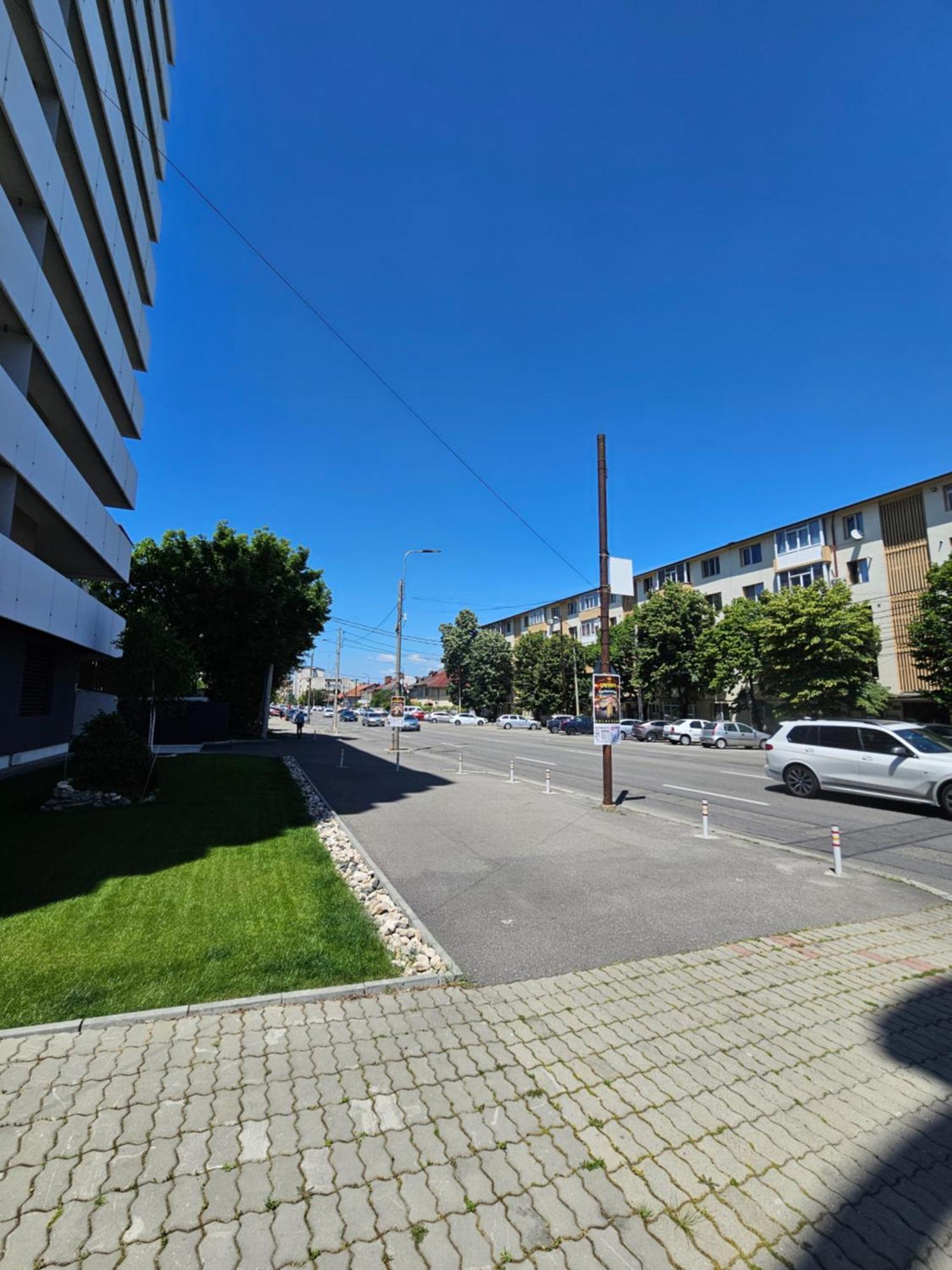 Ewa Green Towers Pitesti Bagian luar foto